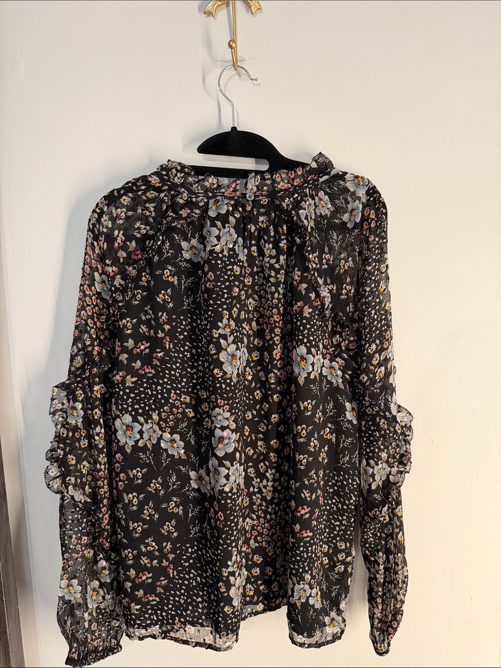 LOFT NWT Floral Ruffle Neck Long-Sleeve Blouse - Black MEDIUM - Picture 3 of 4